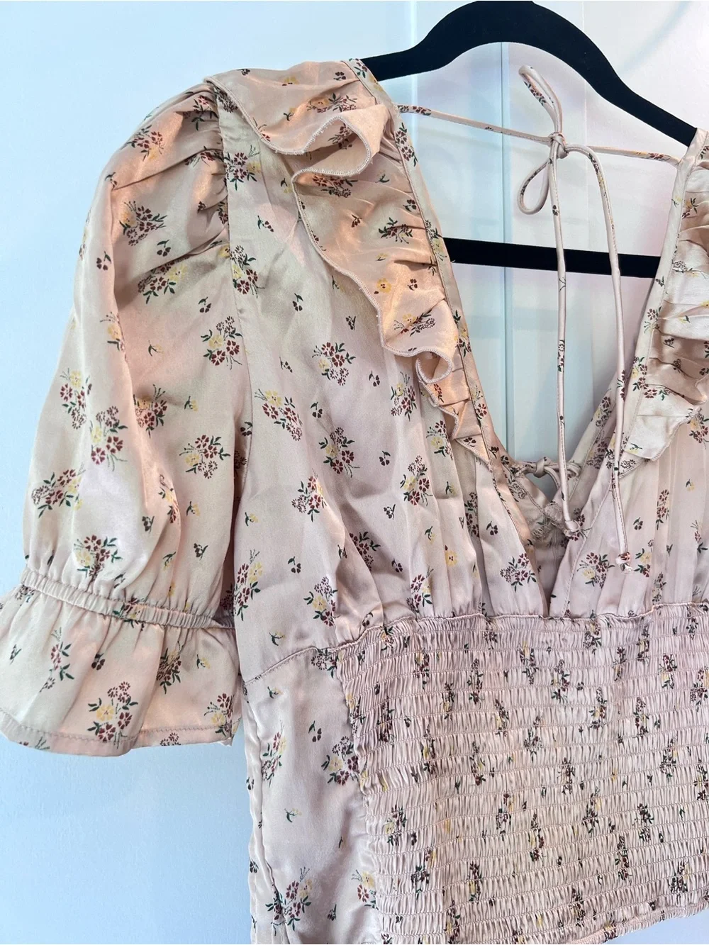Free People Isabella Silky Gold Floral Blouse Cottagecore Coquette Size XS